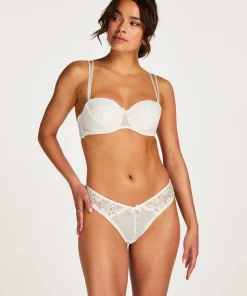 Brazilian Catrin<Hunkemöller Discount