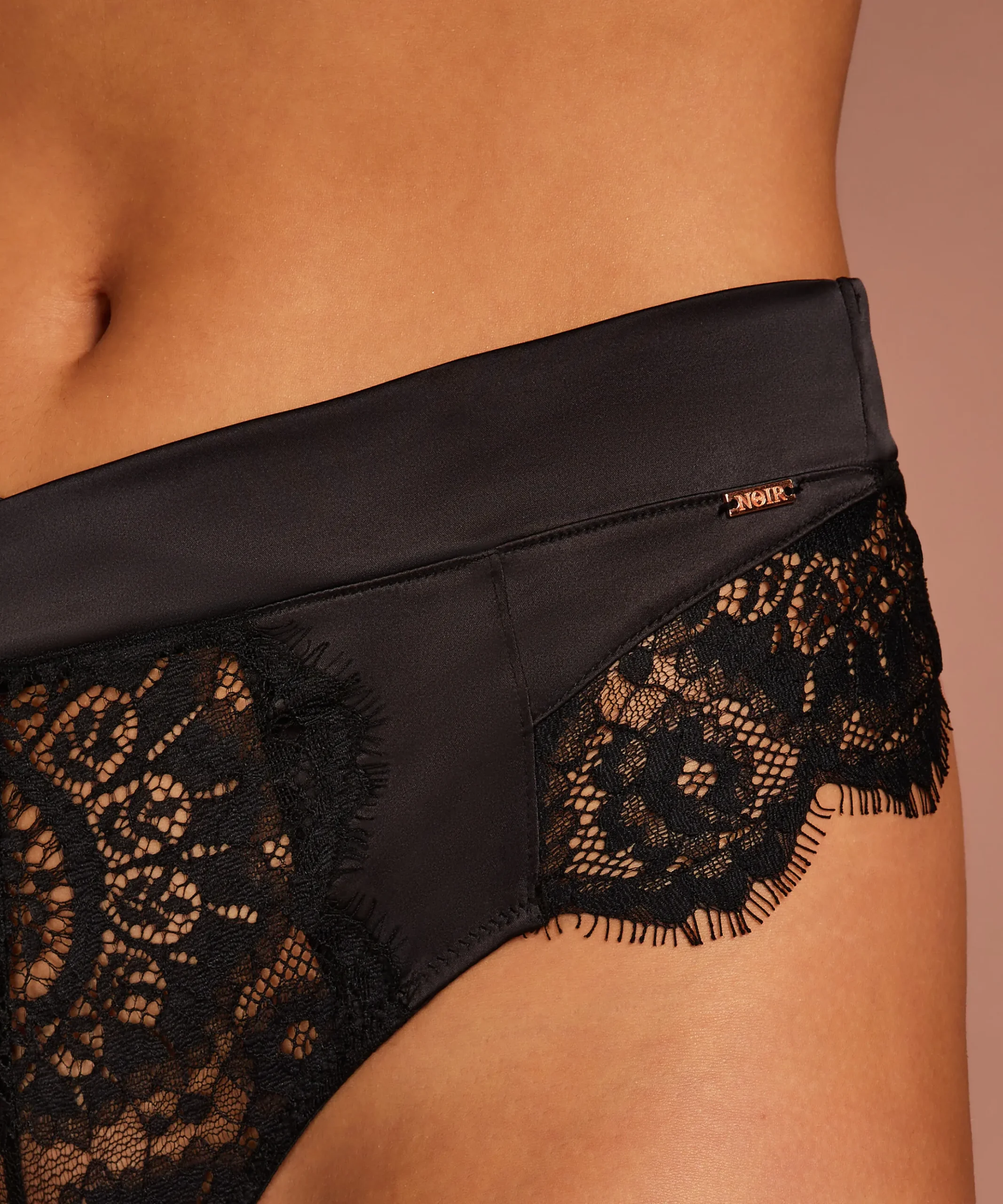 Hoher String Hannako<Hunkemöller New