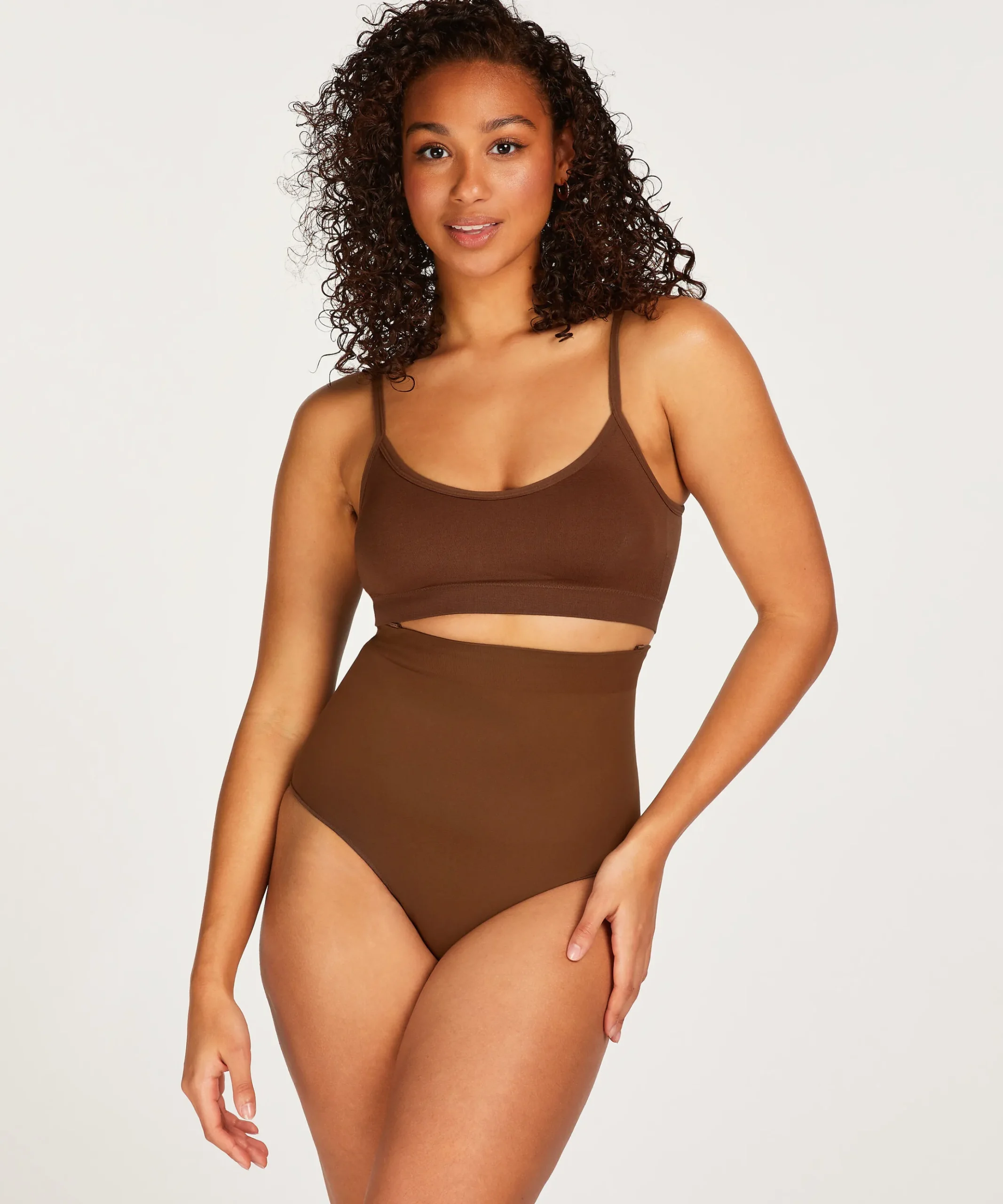 Nahtloser Betonender Korrigierender String Mit Hoher Taille<Hunkemöller Shop