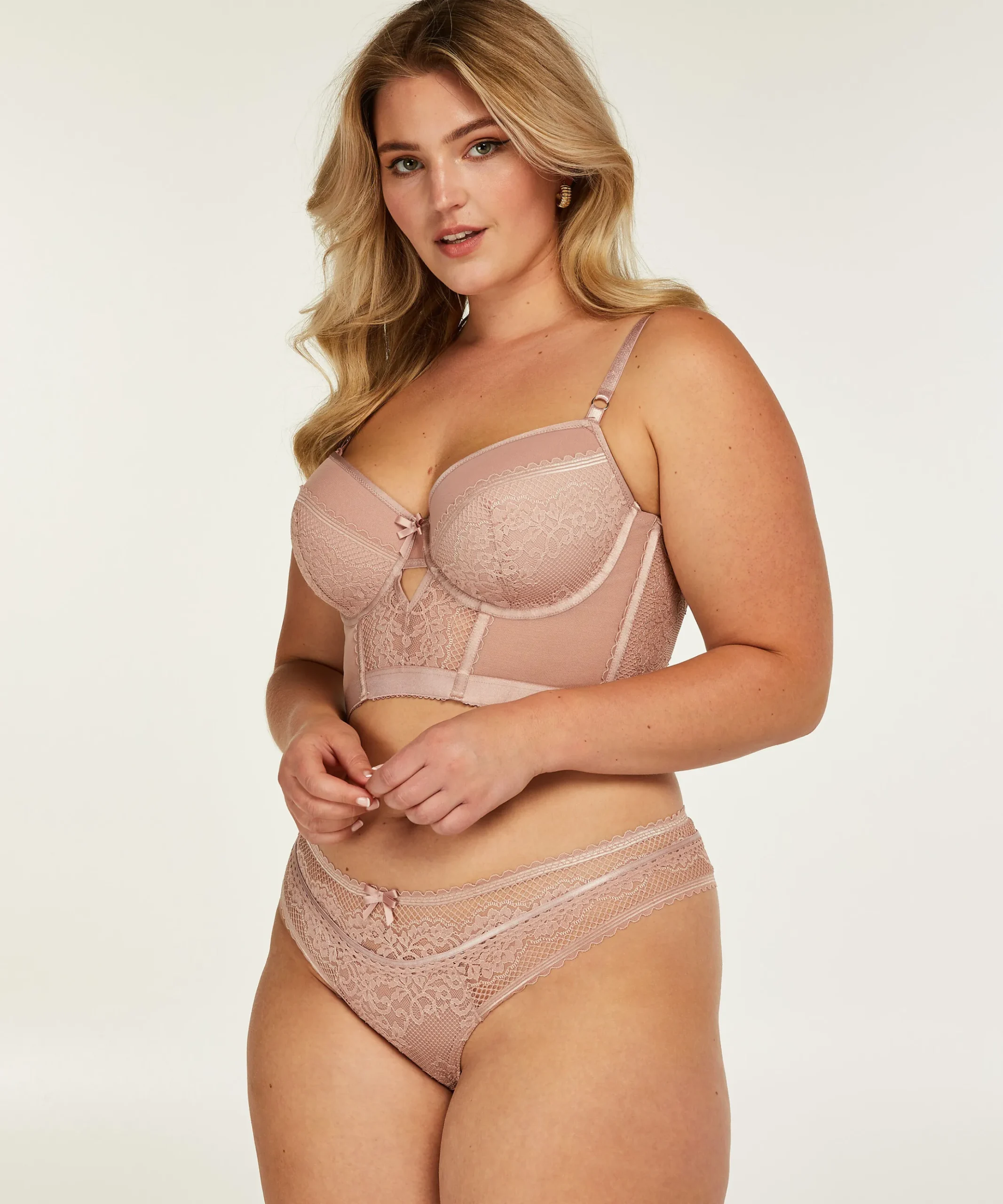 Vorgeformter Longline-Bügel-Bh Malika<Hunkemöller Shop
